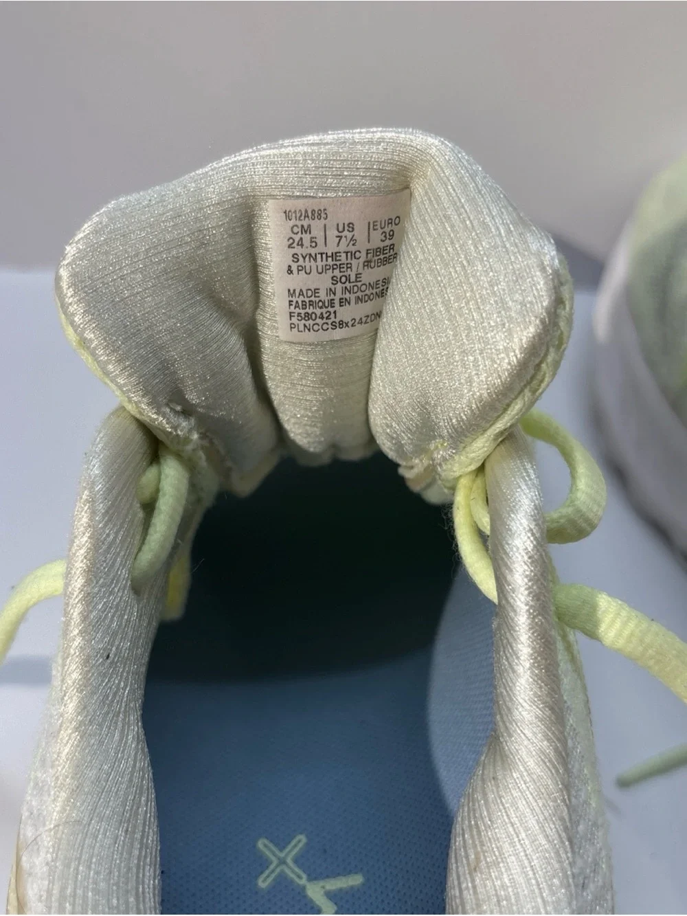 Asics Women's Running Shoe - Light Yellow and Cream size 7.5
